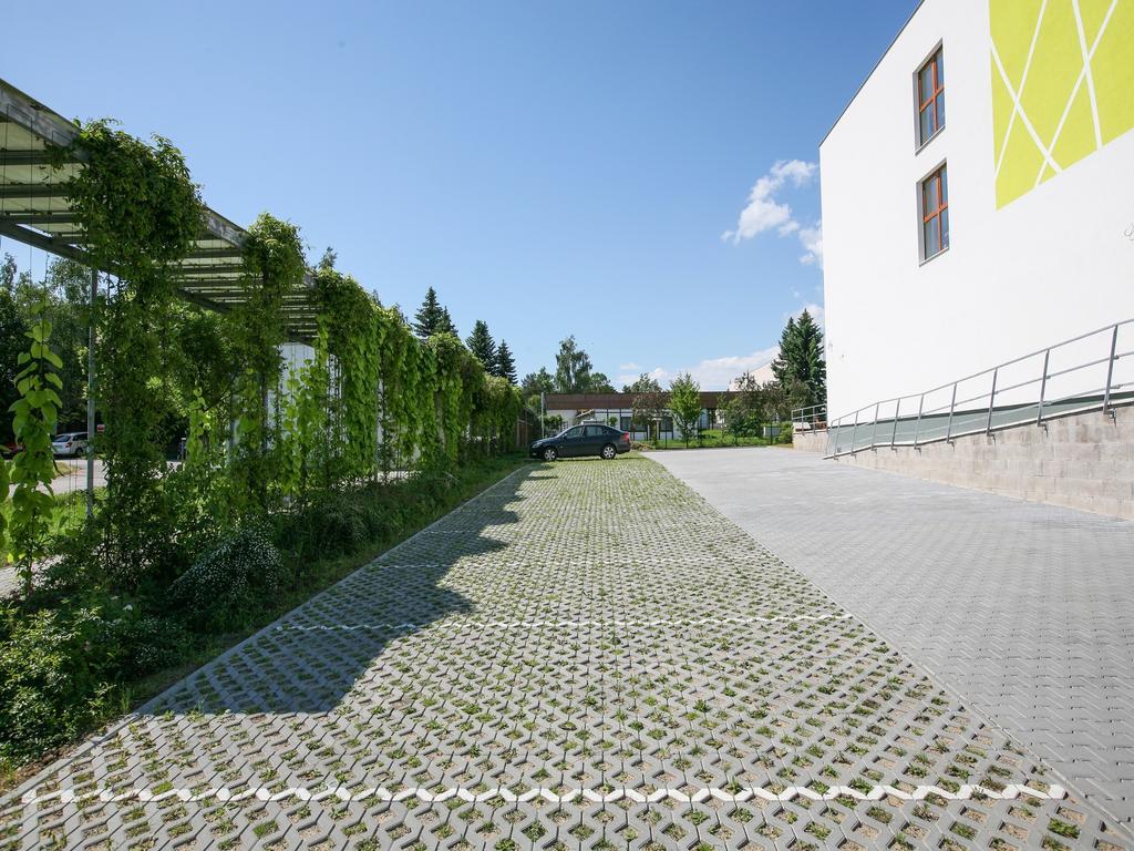 Nad Kralovnou Hotel & Restaurant Prag Exteriör bild